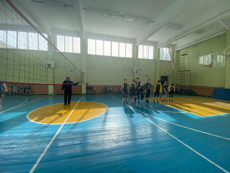 Участие команды юношей в районных соревнованиях по волейболу 19.03.24.